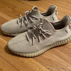 Men’s Yeezy sneakers
